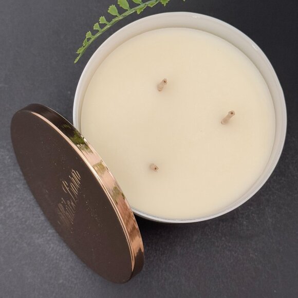 BBW White Gardenia White Barn Bath & Body Works 3 Wick Candle - Picture 6 of 10